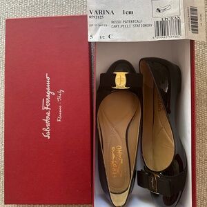 Ferragamo Varina Ballet Flats